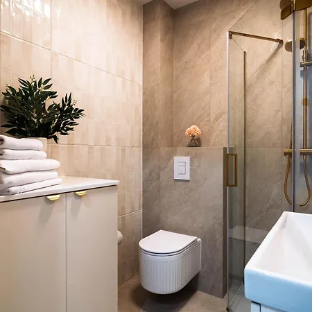 Morze Apartamentów West B15